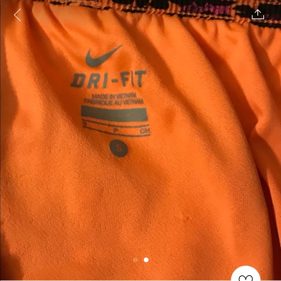 Nike shorts - Picture 2 of 2